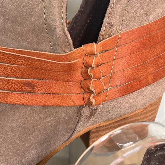 Diba True Sly Fox Gray Leather and Suede Ankle Booties 6 - Picture 6 of 9